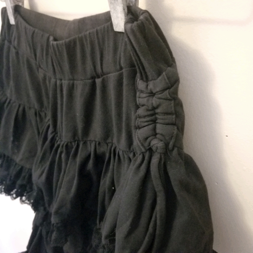 Lace Ruffle Booty Shorts ▪︎ Spectral Eyes - Picture 3 of 7